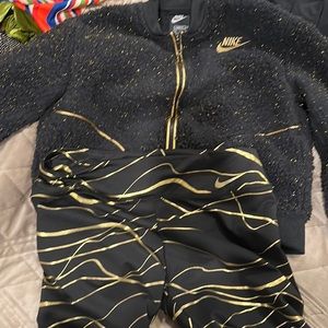 Nike slightly used leggings and jacket.
